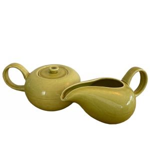 Vintage Russel Wright American Modern Sugar Bowl and Creamer